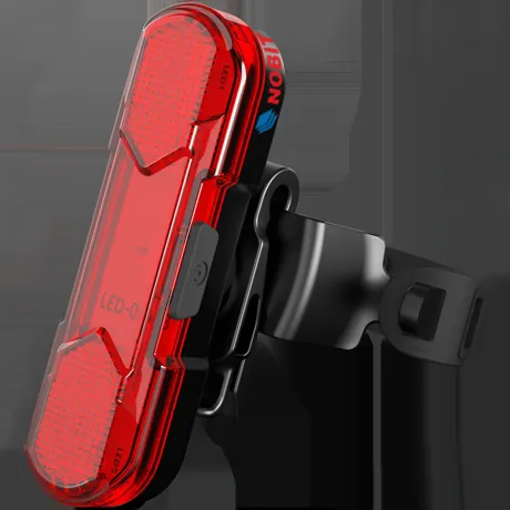 Lampka rowerowa tylna LED USB akumulatorowa 4 tryby + kabel BL03