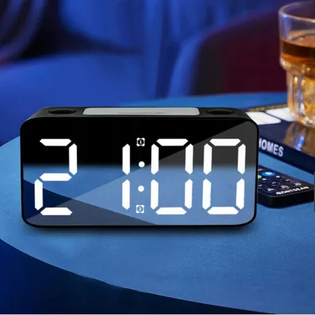 Budzik zegar elektroniczny czarny RGB LED DC06-CZ