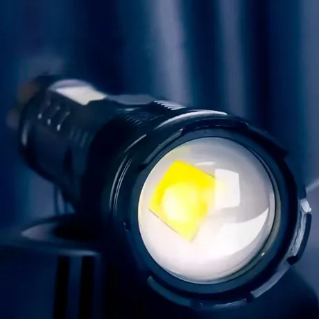 Latarka taktyczna LED akumulatorowa FL02