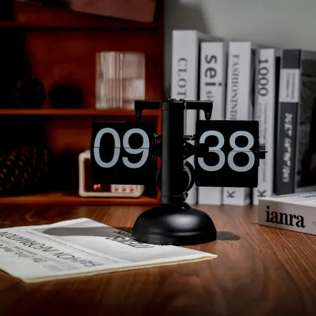 Zegar klapkowy mechaniczny retro vintage czarny RC02