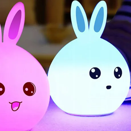 Lampka nocna królik USB kolorowa 24072