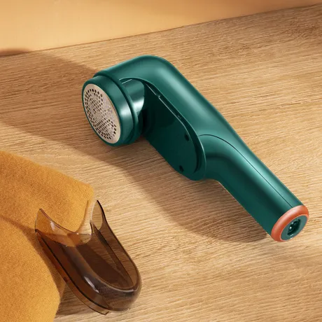 Elektryczna golarka do ubrań akumulatorowa CS01-G