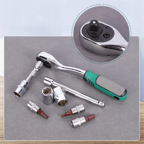 Zestaw narzędzi grzechotka w komplecie z bitami walizka 53 elementy TK02